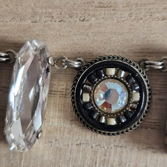 Firefly Crystal Necklace - Picture 6 of 10